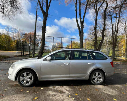 Шкода Октавия 2013 в Тернополе на Automoto.ua Серый Шкода Октавия, объемом двигателя 1.6 л и пробегом 298 тыс. км за 9150 $, фото 10 на Automoto.ua