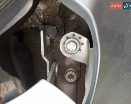 Серый Шкода Октавия, объемом двигателя 1.6 л и пробегом 196 тыс. км за 8750 $, фото 3 на Automoto.ua