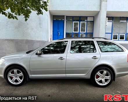 Серый Шкода Октавия, объемом двигателя 2 л и пробегом 200 тыс. км за 10200 $, фото 5 на Automoto.ua