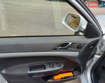 Серый Шкода Октавия, объемом двигателя 1.6 л и пробегом 297 тыс. км за 8100 $, фото 9 на Automoto.ua