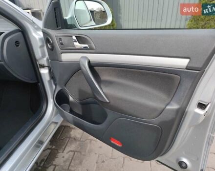 Серый Шкода Октавия, объемом двигателя 1.6 л и пробегом 315 тыс. км за 8700 $, фото 12 на Automoto.ua