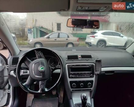 Серый Шкода Октавия, объемом двигателя 1.6 л и пробегом 297 тыс. км за 8100 $, фото 7 на Automoto.ua