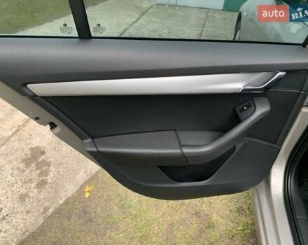 Серый Шкода Октавия, объемом двигателя 1.97 л и пробегом 319 тыс. км за 10500 $, фото 3 на Automoto.ua