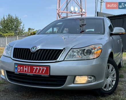 Сірий Шкода Октавія, об'ємом двигуна 1.6 л та пробігом 216 тис. км за 7850 $, фото 3 на Automoto.ua