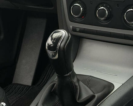 Серый Шкода Октавия, объемом двигателя 1.6 л и пробегом 217 тыс. км за 7650 $, фото 37 на Automoto.ua