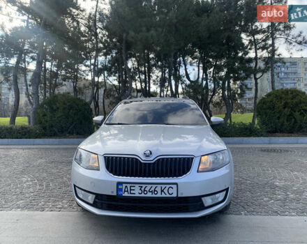 Сірий Шкода Октавія, об'ємом двигуна 1.6 л та пробігом 253 тис. км за 11000 $, фото 7 на Automoto.ua