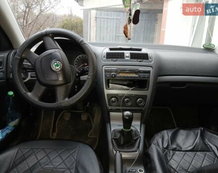 Серый Шкода Октавия, объемом двигателя 1.6 л и пробегом 240 тыс. км за 7000 $, фото 3 на Automoto.ua