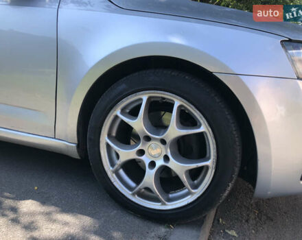 Сірий Шкода Октавія, об'ємом двигуна 1.6 л та пробігом 320 тис. км за 8300 $, фото 1 на Automoto.ua