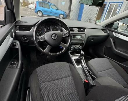 Серый Шкода Октавия, объемом двигателя 1.6 л и пробегом 225 тыс. км за 11400 $, фото 7 на Automoto.ua