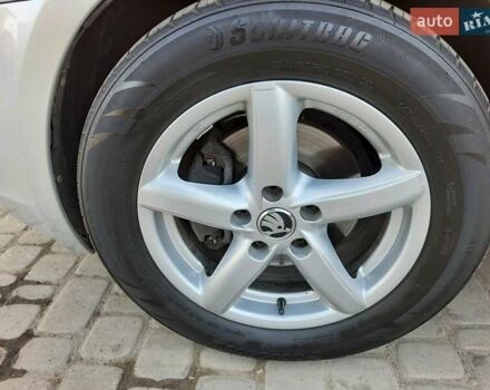 Шкода Октавия 2013 в Первомайск на Automoto.ua Серый Шкода Октавия, объемом двигателя 1.6 л и пробегом 220 тыс. км за 11800 $, фото 16 на Automoto.ua