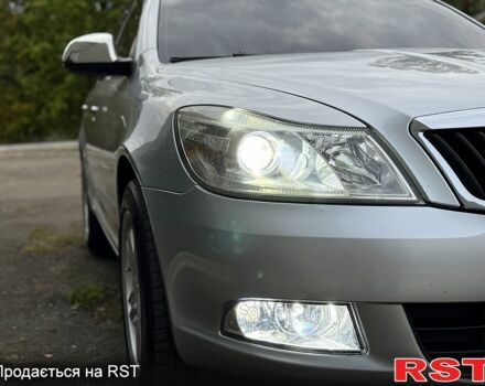 Серый Шкода Октавия, объемом двигателя 2 л и пробегом 200 тыс. км за 10200 $, фото 8 на Automoto.ua