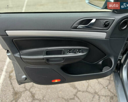 Серый Шкода Октавия, объемом двигателя 1.99 л и пробегом 215 тыс. км за 10395 $, фото 7 на Automoto.ua