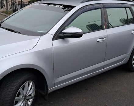 Серый Шкода Октавия, объемом двигателя 1.6 л и пробегом 407 тыс. км за 8800 $, фото 2 на Automoto.ua