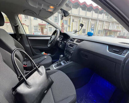 Шкода Октавия 2013 в Тернополе на Automoto.ua Серый Шкода Октавия, объемом двигателя 1.6 л и пробегом 298 тыс. км за 9150 $, фото 14 на Automoto.ua