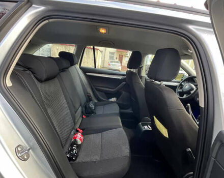 Шкода Октавия 2013 в Тернополе на Automoto.ua Серый Шкода Октавия, объемом двигателя 1.6 л и пробегом 298 тыс. км за 9150 $, фото 4 на Automoto.ua