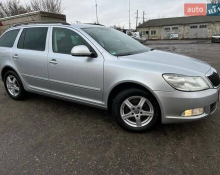 Серый Шкода Октавия, объемом двигателя 1.6 л и пробегом 206 тыс. км за 9999 $, фото 2 на Automoto.ua