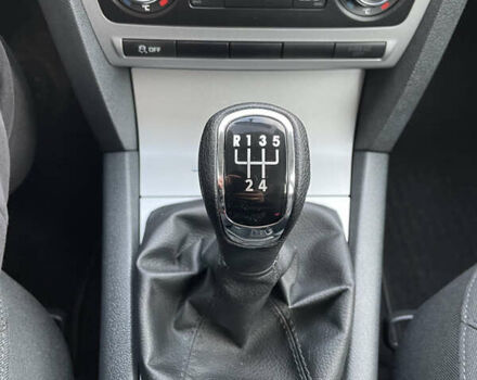 Серый Шкода Октавия, объемом двигателя 1.6 л и пробегом 217 тыс. км за 9250 $, фото 125 на Automoto.ua