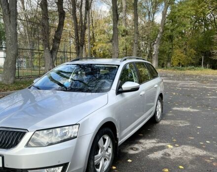 Шкода Октавия 2013 в Тернополе на Automoto.ua Серый Шкода Октавия, объемом двигателя 1.6 л и пробегом 298 тыс. км за 9150 $, фото 6 на Automoto.ua