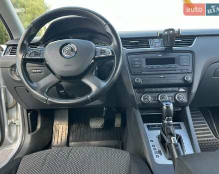 Серый Шкода Октавия, объемом двигателя 1.6 л и пробегом 376 тыс. км за 11000 $, фото 57 на Automoto.ua