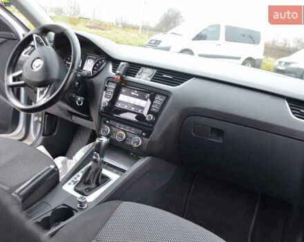 Сірий Шкода Октавія, об'ємом двигуна 2 л та пробігом 255 тис. км за 12250 $, фото 68 на Automoto.ua