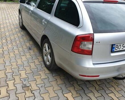 Сірий Шкода Октавія, об'ємом двигуна 2 л та пробігом 230 тис. км за 10900 $, фото 2 на Automoto.ua