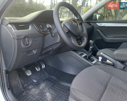 Сірий Шкода Октавія, об'ємом двигуна 1.6 л та пробігом 253 тис. км за 11000 $, фото 15 на Automoto.ua