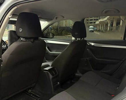 Сірий Шкода Октавія, об'ємом двигуна 1.6 л та пробігом 322 тис. км за 9000 $, фото 13 на Automoto.ua