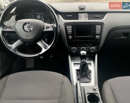 Серый Шкода Октавия, объемом двигателя 1.97 л и пробегом 315 тыс. км за 9999 $, фото 8 на Automoto.ua