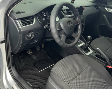 Серый Шкода Октавия, объемом двигателя 1.6 л и пробегом 207 тыс. км за 11000 $, фото 30 на Automoto.ua