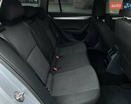 Сірий Шкода Октавія, об'ємом двигуна 1.8 л та пробігом 247 тис. км за 11350 $, фото 28 на Automoto.ua