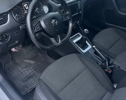 Сірий Шкода Октавія, об'ємом двигуна 1.6 л та пробігом 261 тис. км за 10500 $, фото 7 на Automoto.ua