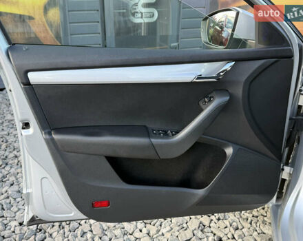 Сірий Шкода Октавія, об'ємом двигуна 1.6 л та пробігом 230 тис. км за 10999 $, фото 41 на Automoto.ua