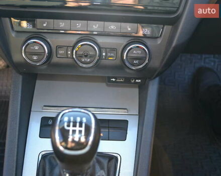 Серый Шкода Октавия, объемом двигателя 2 л и пробегом 228 тыс. км за 12500 $, фото 29 на Automoto.ua