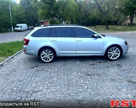 Шкода Октавия 2014 в Харькове на Automoto.ua Серый Шкода Октавия, объемом двигателя 1.6 л и пробегом 261 тыс. км за 10999 $, фото 5 на Automoto.ua