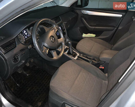 Шкода Октавия 2014 в Ровно на Automoto.ua Серый Шкода Октавия, объемом двигателя 1.6 л и пробегом 259 тыс. км за 10500 $, фото 5 на Automoto.ua