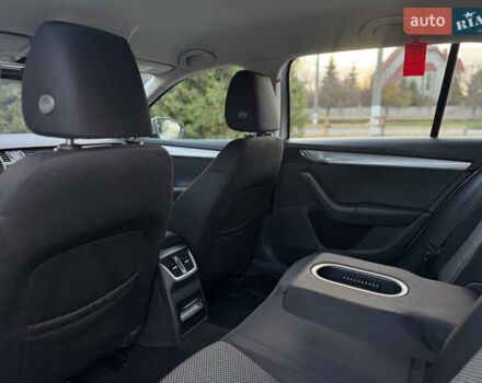 Сірий Шкода Октавія, об'ємом двигуна 1.6 л та пробігом 180 тис. км за 10399 $, фото 21 на Automoto.ua