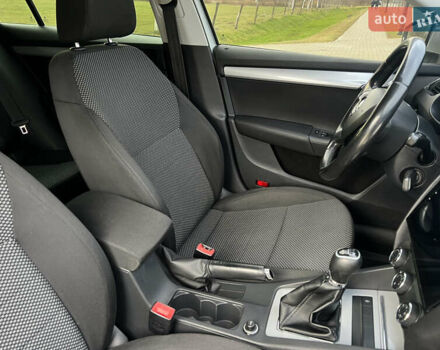 Серый Шкода Октавия, объемом двигателя 2 л и пробегом 303 тыс. км за 9200 $, фото 40 на Automoto.ua