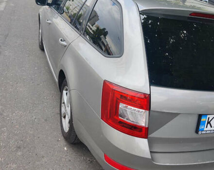 Серый Шкода Октавия, объемом двигателя 2 л и пробегом 290 тыс. км за 12700 $, фото 4 на Automoto.ua