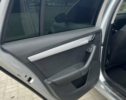 Серый Шкода Октавия, объемом двигателя 1.6 л и пробегом 207 тыс. км за 11000 $, фото 26 на Automoto.ua