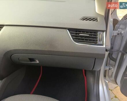 Сірий Шкода Октавія, об'ємом двигуна 2 л та пробігом 219 тис. км за 10800 $, фото 29 на Automoto.ua