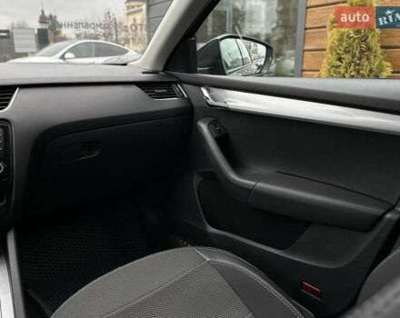 Сірий Шкода Октавія, об'ємом двигуна 1.6 л та пробігом 286 тис. км за 10999 $, фото 44 на Automoto.ua