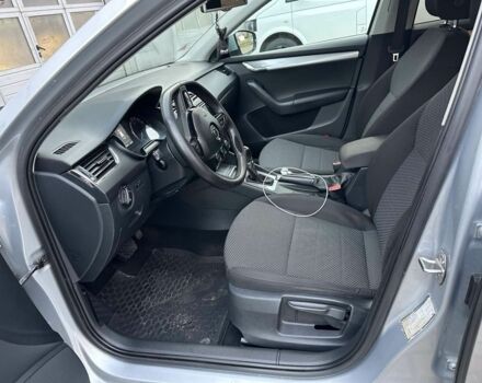 Серый Шкода Октавия, объемом двигателя 2 л и пробегом 300 тыс. км за 11200 $, фото 5 на Automoto.ua