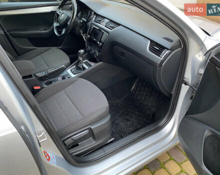 Серый Шкода Октавия, объемом двигателя 2 л и пробегом 227 тыс. км за 10700 $, фото 20 на Automoto.ua