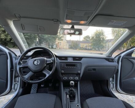 Серый Шкода Октавия, объемом двигателя 1.6 л и пробегом 370 тыс. км за 8900 $, фото 4 на Automoto.ua