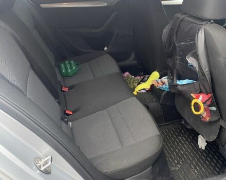 Серый Шкода Октавия, объемом двигателя 1.6 л и пробегом 270 тыс. км за 9000 $, фото 5 на Automoto.ua