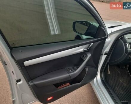 Сірий Шкода Октавія, об'ємом двигуна 1.97 л та пробігом 301 тис. км за 13300 $, фото 11 на Automoto.ua