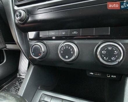 Сірий Шкода Октавія, об'ємом двигуна 1.6 л та пробігом 224 тис. км за 8999 $, фото 22 на Automoto.ua