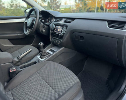 Сірий Шкода Октавія, об'ємом двигуна 1.6 л та пробігом 180 тис. км за 10399 $, фото 22 на Automoto.ua