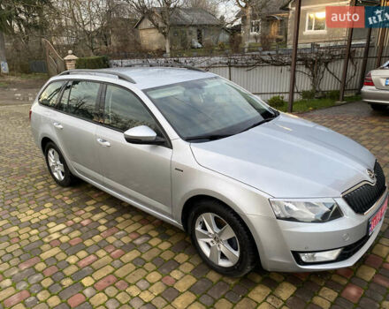 Серый Шкода Октавия, объемом двигателя 2 л и пробегом 227 тыс. км за 10700 $, фото 4 на Automoto.ua