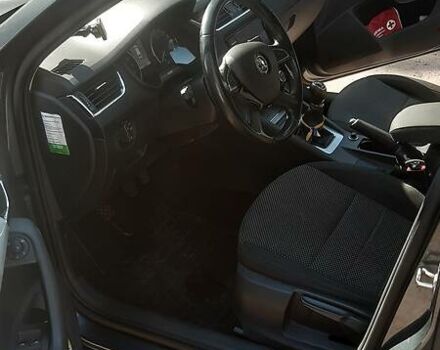 Шкода Октавия 2014 в Львове на Automoto.ua Серый Шкода Октавия, объемом двигателя 1.6 л и пробегом 294 тыс. км за 11499 $, фото 9 на Automoto.ua